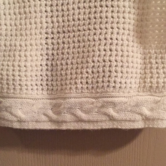 White Knit Shrug - Picture 3 of 3